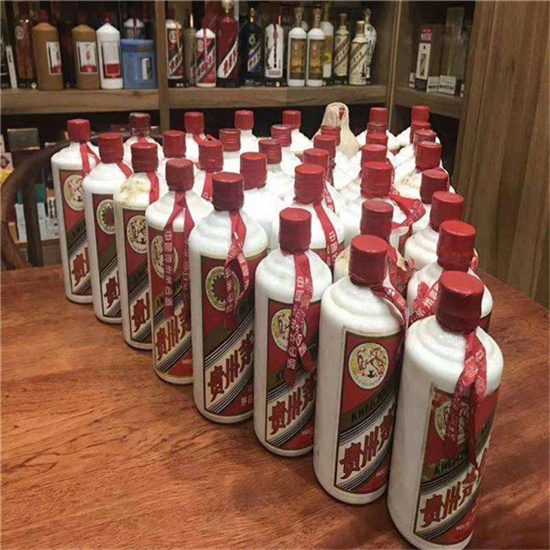 翠峦回收93年茅台酒上门回收（附近推荐1.6公里/今日更新）